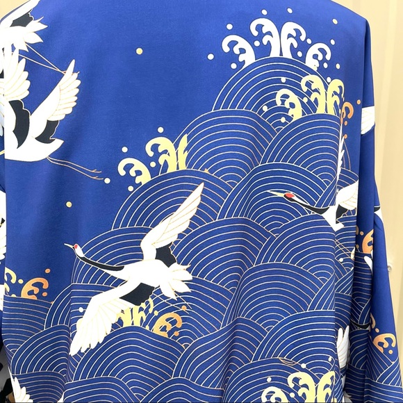 Royal Blue Crane Kimono  size medium - Picture 5 of 7